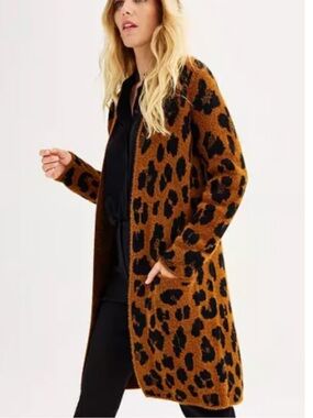 Nine West Leopard Print Fuzzy Open Front Longline Cardigan Size Small